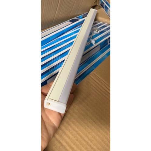 Đèn tuýp LED T5 1m2 18w loại bóng liền máng