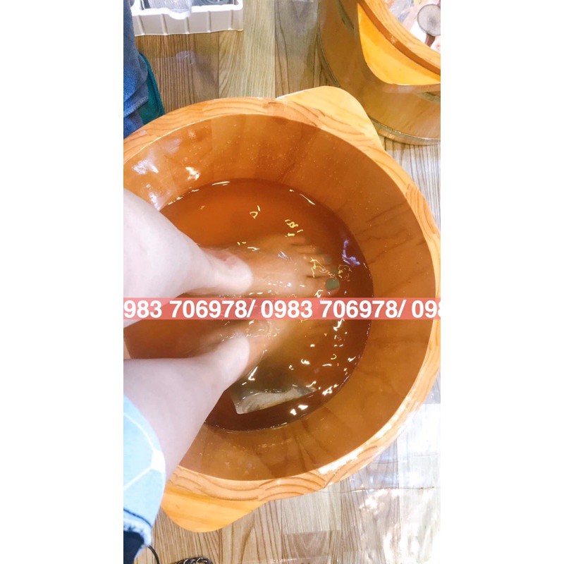 Chậu gỗ ngâm chân có hạt gỗ nhập l1
