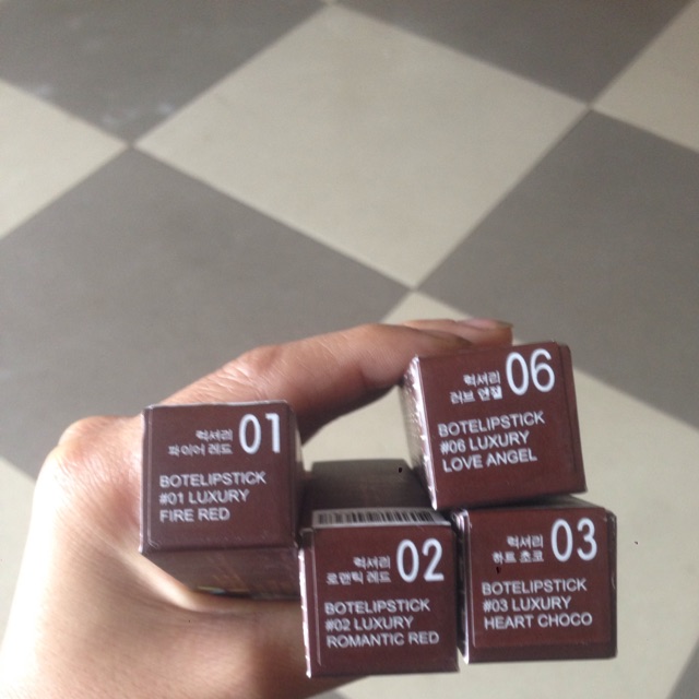 Son The skin face vỏ đỏ