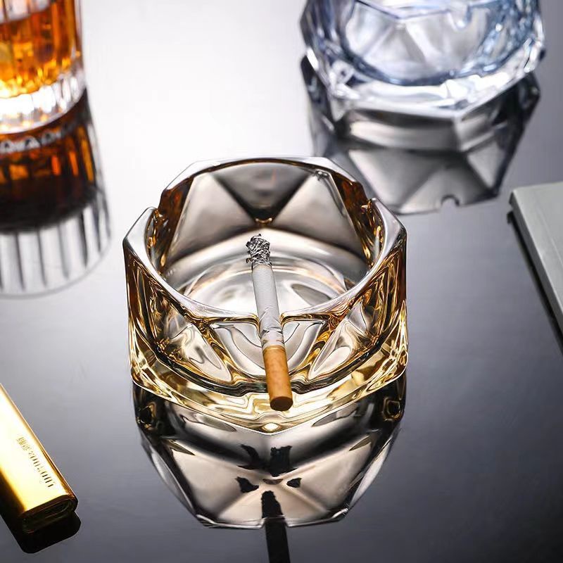 Gạt Tàn Thuốc Bằng Thủy Tinh Thiết Kế Sang Trọng Sáng Tạo