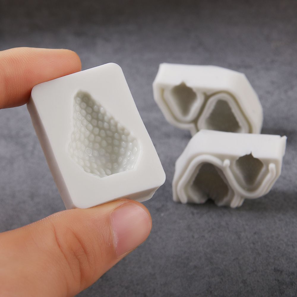 Khuôn Silicone Làm Bánh Tạo Hình Trái Dâu Thân Thiện Với Môi Trường