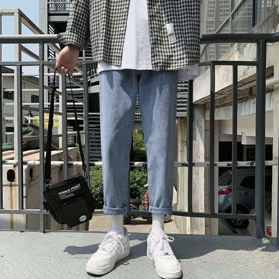 Quần Jean Baggy nam ống rộng cắt gấu màu xanh đậm, trơn không phai màu, vải co giãn