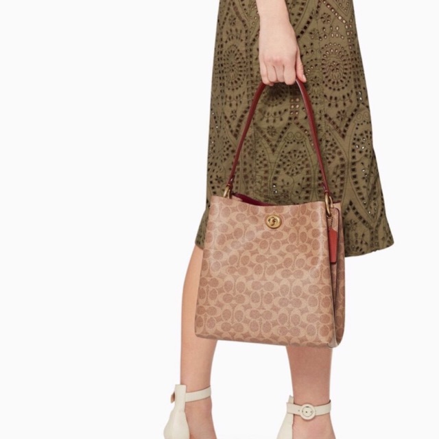 💖 COACH CHARLIE BUCKET BAG  💖
