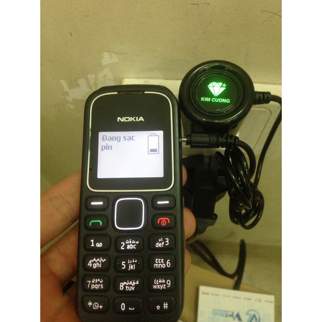 Bộ Sạc Kim Cương Liền Dây Chân Kim nhỏ dành cho các dong máy NOKIA, Máy ép, duỗi tóc
