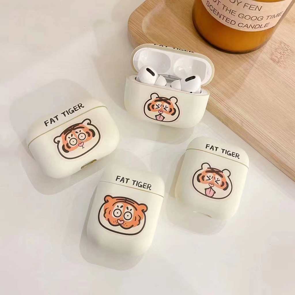 Vỏ bảo vệ hộp sạc tai nghe SPRISE chất liệu TPU mềm họa tiết chú hổ may mắn thích hợp cho Airpods 1 2 3 Pro
