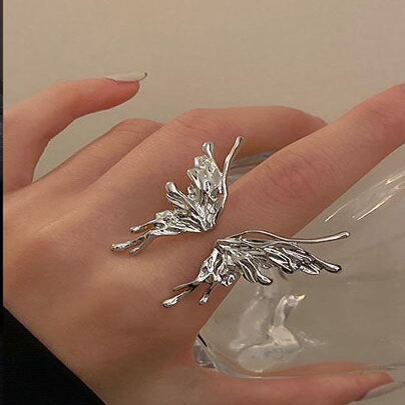 Nhẫn Hở Bằng Kim Loại Hình Bướm Thiết Kế Độc Đáo