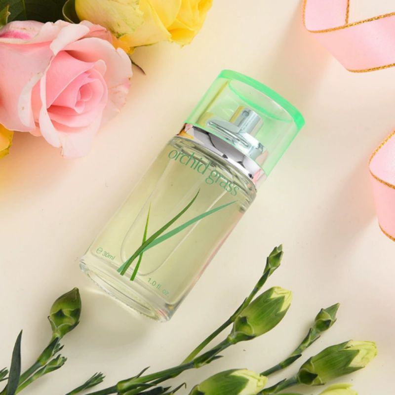 Nước hoa nữ hương hoa oải hương, hoa phong lan và cỏ đuôi xanh thơm ngát