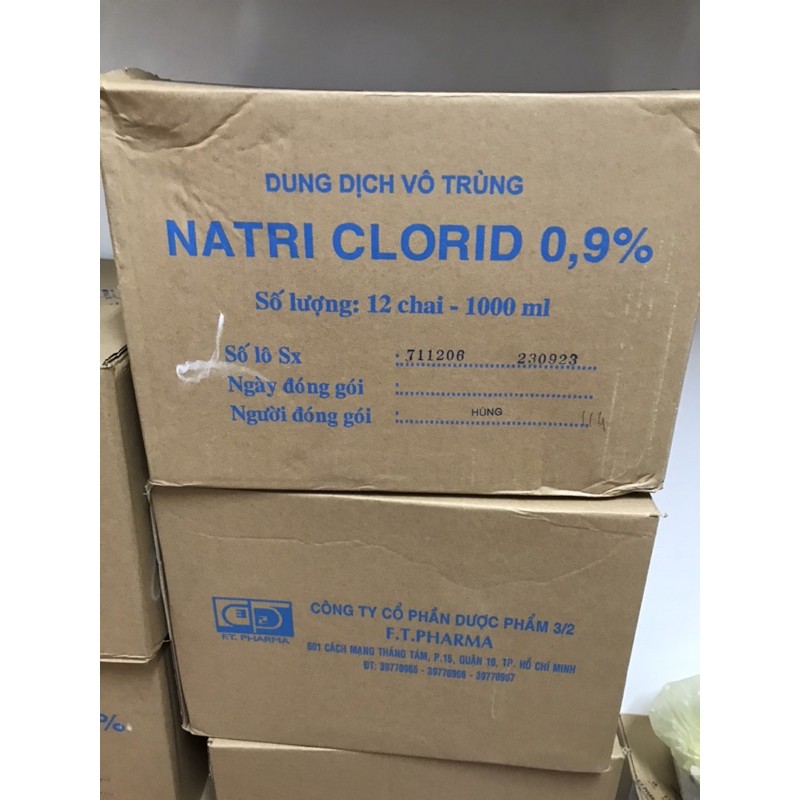 1 thùng gồm 12 chai dung dịch vô trùng Natri Chlorid 0,9% 1 lít của công ty 3/2