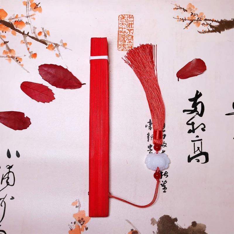 (Kèm ngọc bội hoa sen) Quạt gỗ cổ trang màu đỏ quạt xếp cầm tay phong cách Trung Quốc