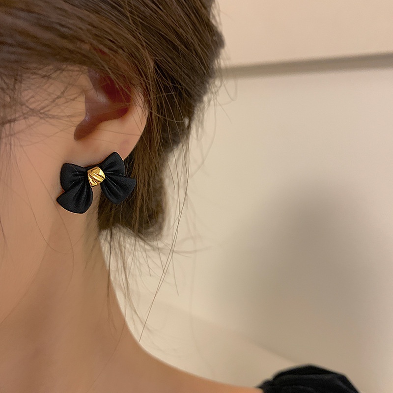 Bông Tai Hình Nơ Màu Đen Đơn Giản Xinh Xắn Dành Cho Nữ