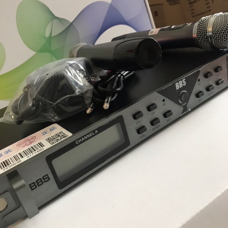 Micro không dây BBS K988 - Hàng nhập khẩu năm 2023 - Gia Khang Shop