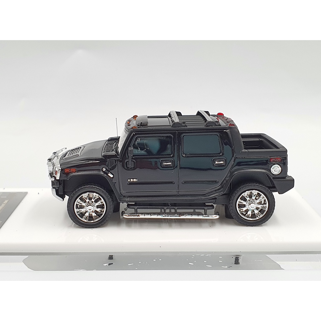 Xe Mô Hình Hummer H2 2008 Tỉ lệ 1:64 Hãng sx Motor Helix ( Đen )