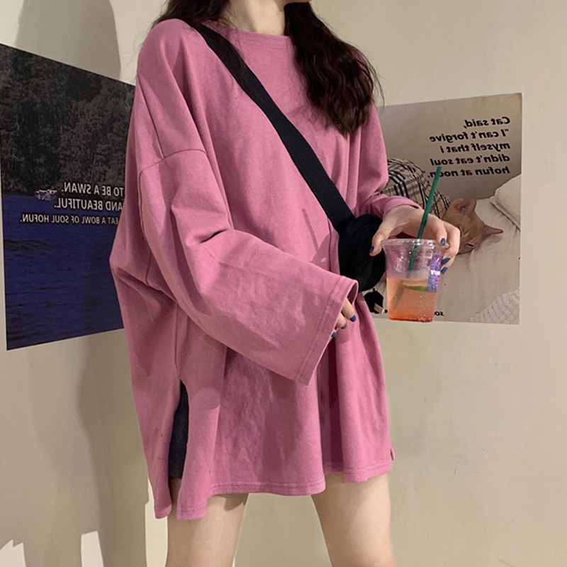 Áo thun nữ IELGY tay dài dáng rộng xẻ tà