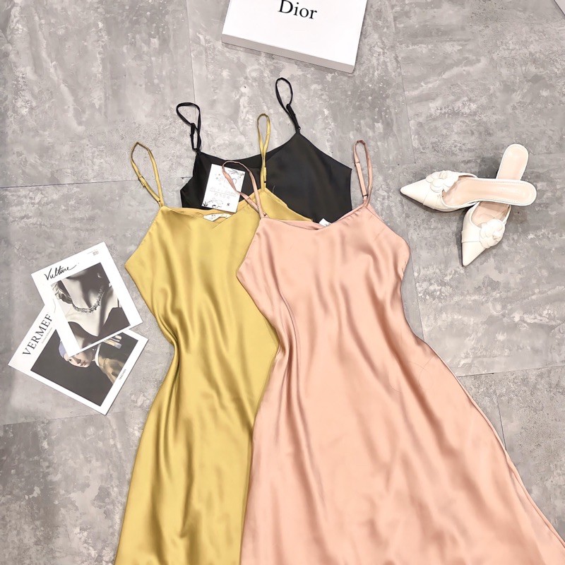 Đầm 2 dây tăngj kèm đệm ngực chất lụa satin 2 lớp | BigBuy360 - bigbuy360.vn