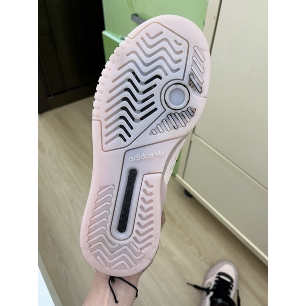 Giày Adidas bốt size 38 thanh lý