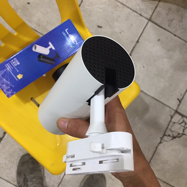 Đèn chiếu ống bơ