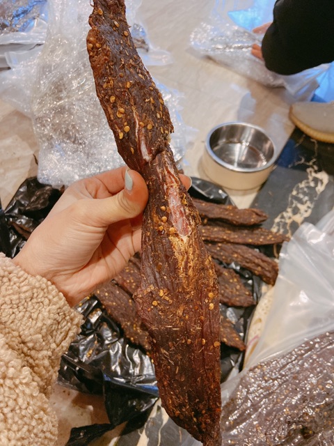 Thịt trâu gác bếp loại 1 300g nhà Mai Souvenir