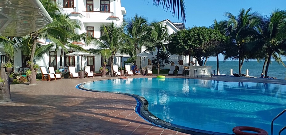 [HCM - VOUCHER ] Phan thiết 3 sao resort sát biển 945.000 vnd/ khách