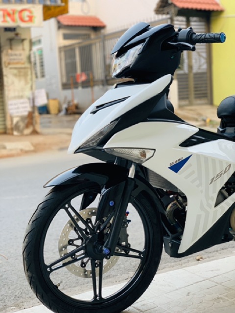 Đầu đèn exciter 2019. Chính hãng yamaha. Luôn cáp chuyên đổi