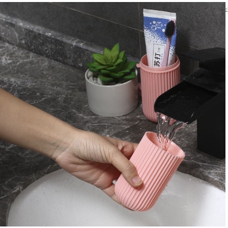 Hộp đựng KEM đánh răng và bàn chải Lúa Mạch Thân Thiện Môi Trường