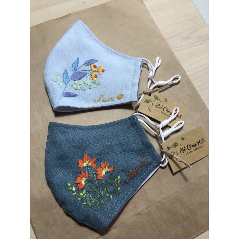 Khẩu trang thêu tay Mom | BigBuy360 - bigbuy360.vn