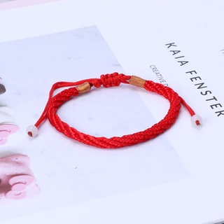 Vòng Tay May Mắn Màu Đỏ