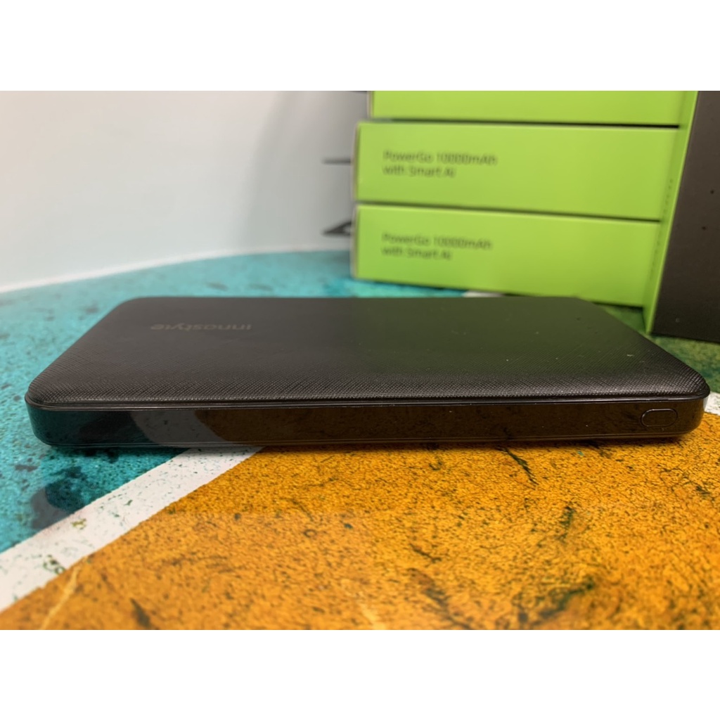 Sạc dự phòng Innostyle 10000mah powerGo smart AI hàng USA bảo hành 1 năm 1 đổi 1