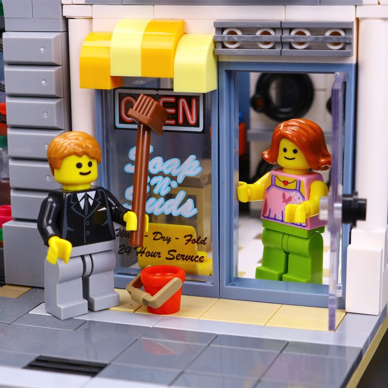 Lego Creator 10251 - Brick Bank - Ngân Hàng Thành Phố