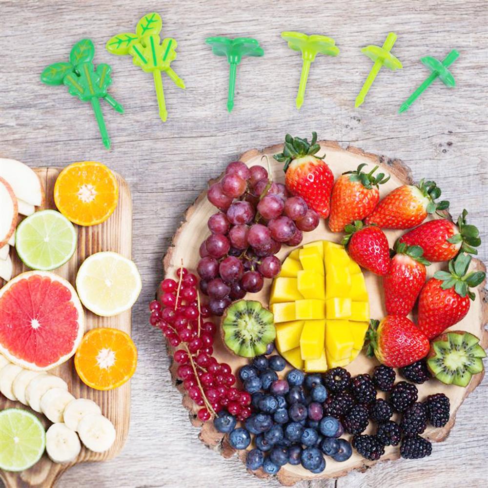 Nĩa Ăn Trái Cây Salad Mini Bằng Nhựa Màu Ngà Cho Trẻ Em