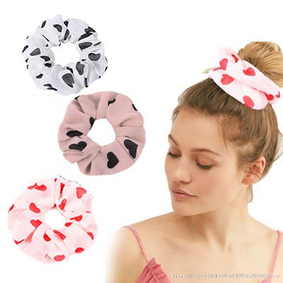 Loại lớn) Dây cột tóc vải Srunchies, họa tiết trái tim