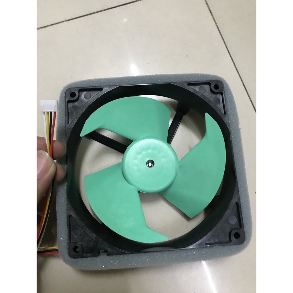 quạt tủ lạnh panasonic 4 dây, 14v, 12,4cm x 12,4cm