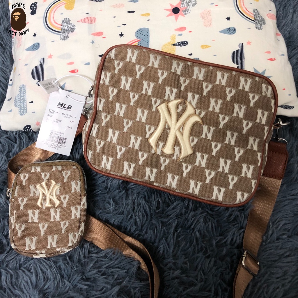 [Best Quality] Túi đeo chéo NY MLB, Túi NY chất liệu Canvas 2 màu Xanh, Nâu, Túi lớn kèm túi nhỏ BapeVN | BigBuy360 - bigbuy360.vn