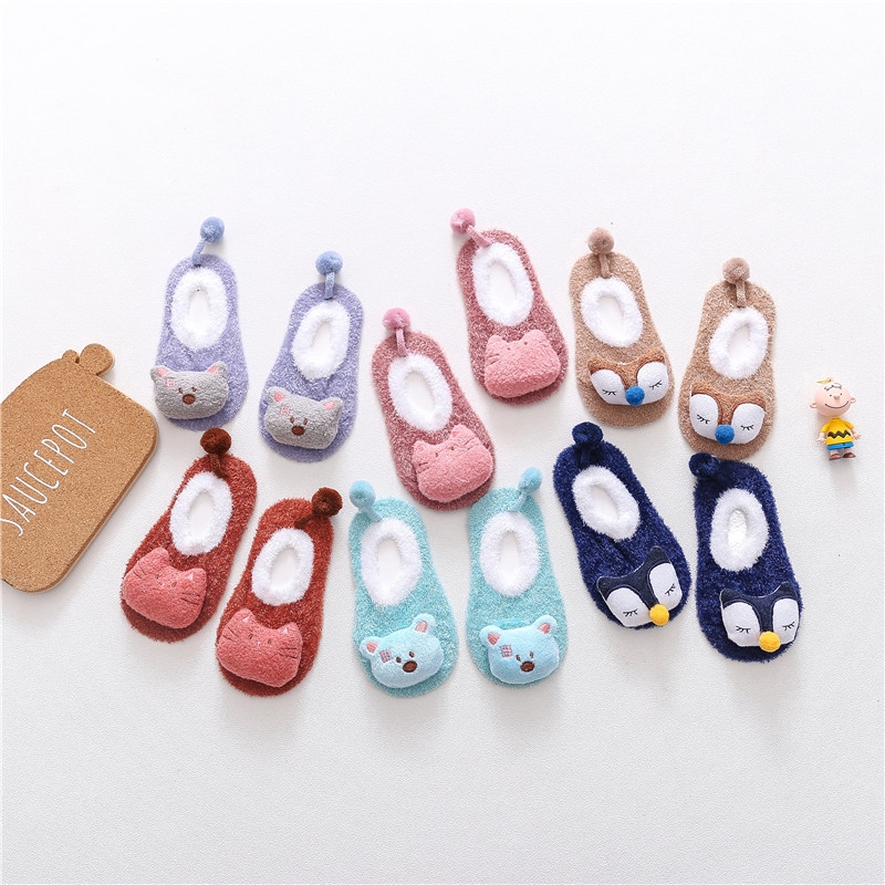 Vớ chống trượt hoạ tiết hoạt hình 3d cho bé 1-3 tuổi