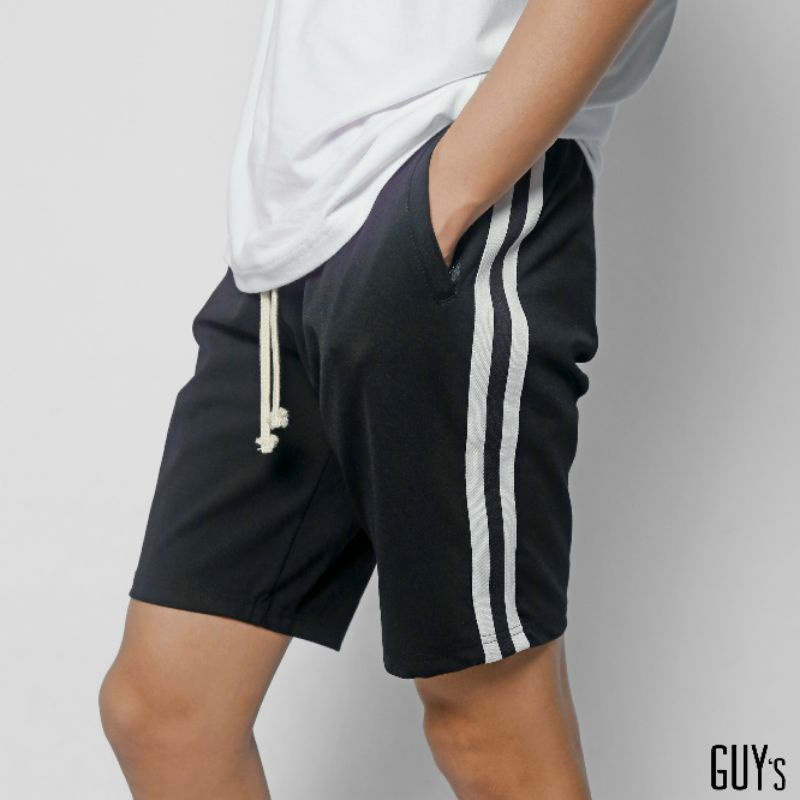 Quần D-Stripe Shorts GUY's Closet, Chất liệu thun lạnh co dãn, Kẻ 3 sọc, Màu đen