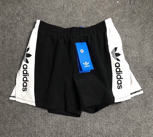 Quần short xinh das