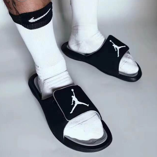 Dép Xỏ Ngón Nike Air Jordan Thời Trang Đi Biển Cho Nam Nữ