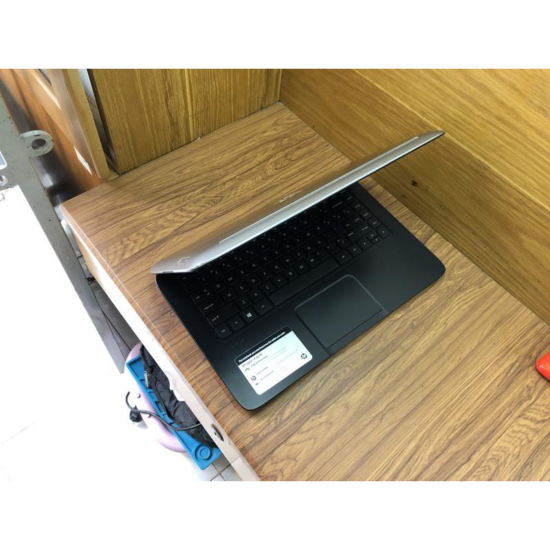 Máy tính HP Split , có thể tháo rời màn hình thành MTB. | BigBuy360 - bigbuy360.vn