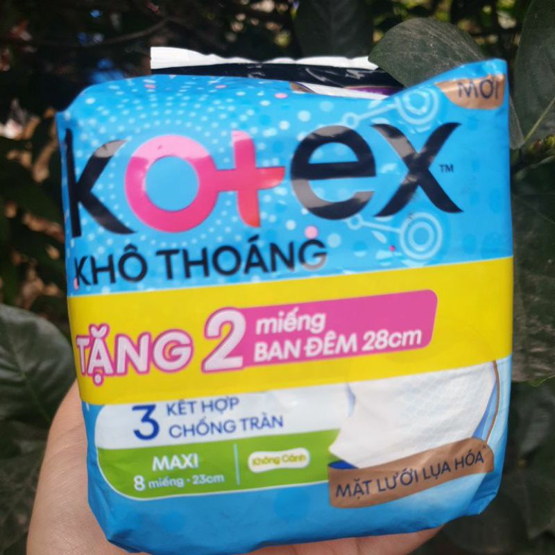 Băng vệ sinh kotex không cánh tặng thêm 2 miếng đêm