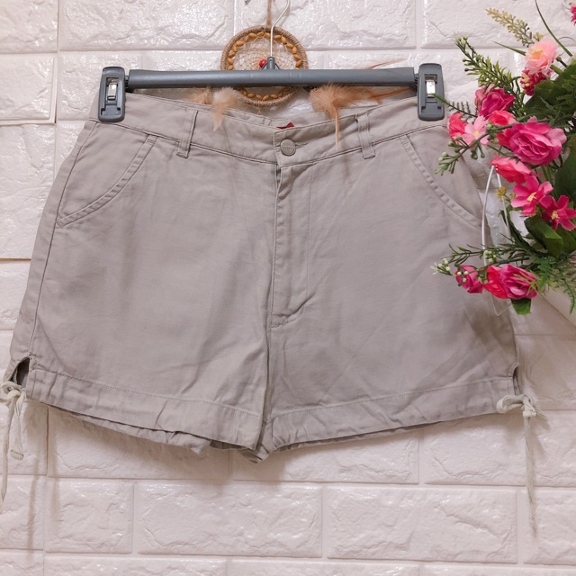 Thanh lý quần short Sahara Club size M