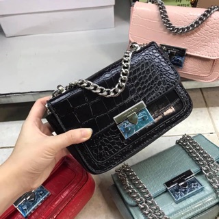 Túi đeo chéo nữ