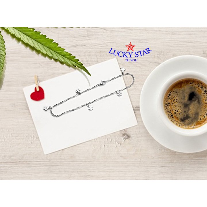Lắc chân cỏ bốn lá may mắn ý nghĩa