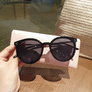 Kính mát nữ hot trend 2019