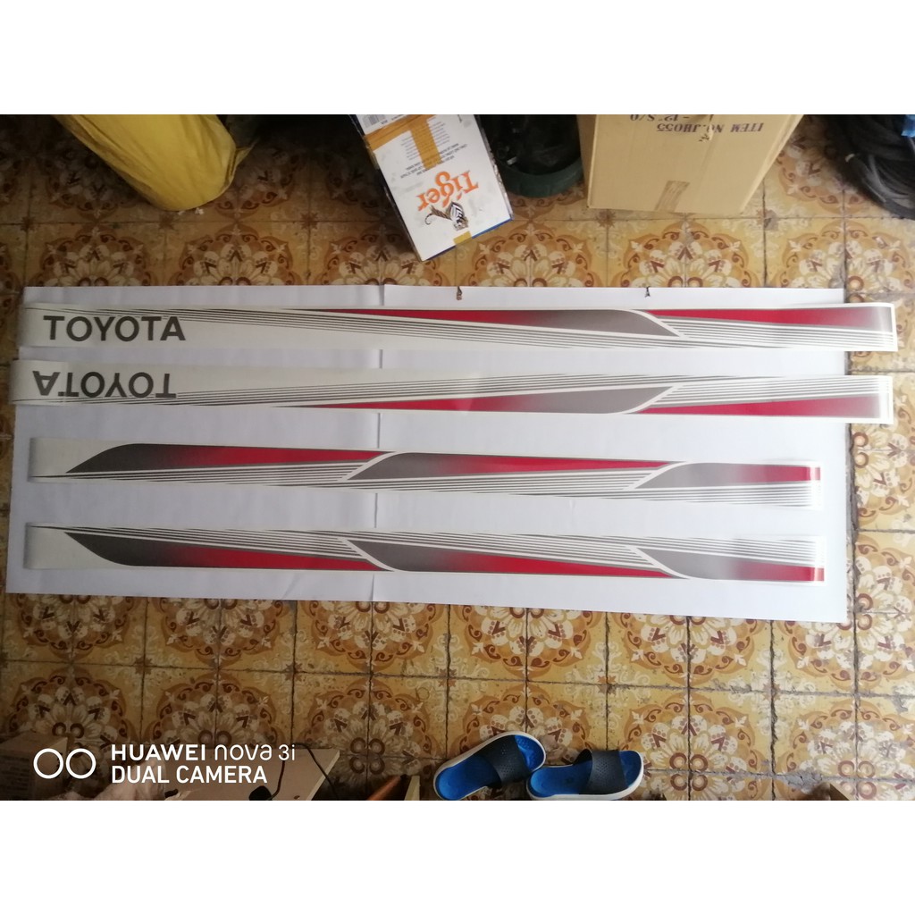 Tem dán sườn Toyota Hiace 1996 đến 2004