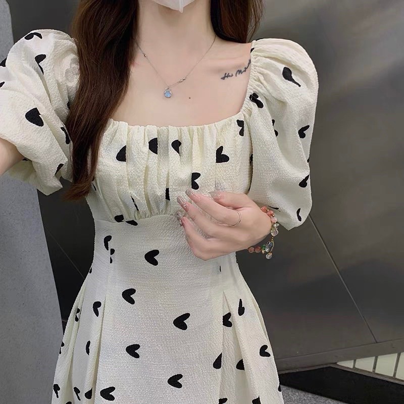 (SHOP TÁO ĐỎ BIGSIZE 50kg đến 90kg ) Đầm midi hoạ tiết trái tim cột nơ lưng tay phồng