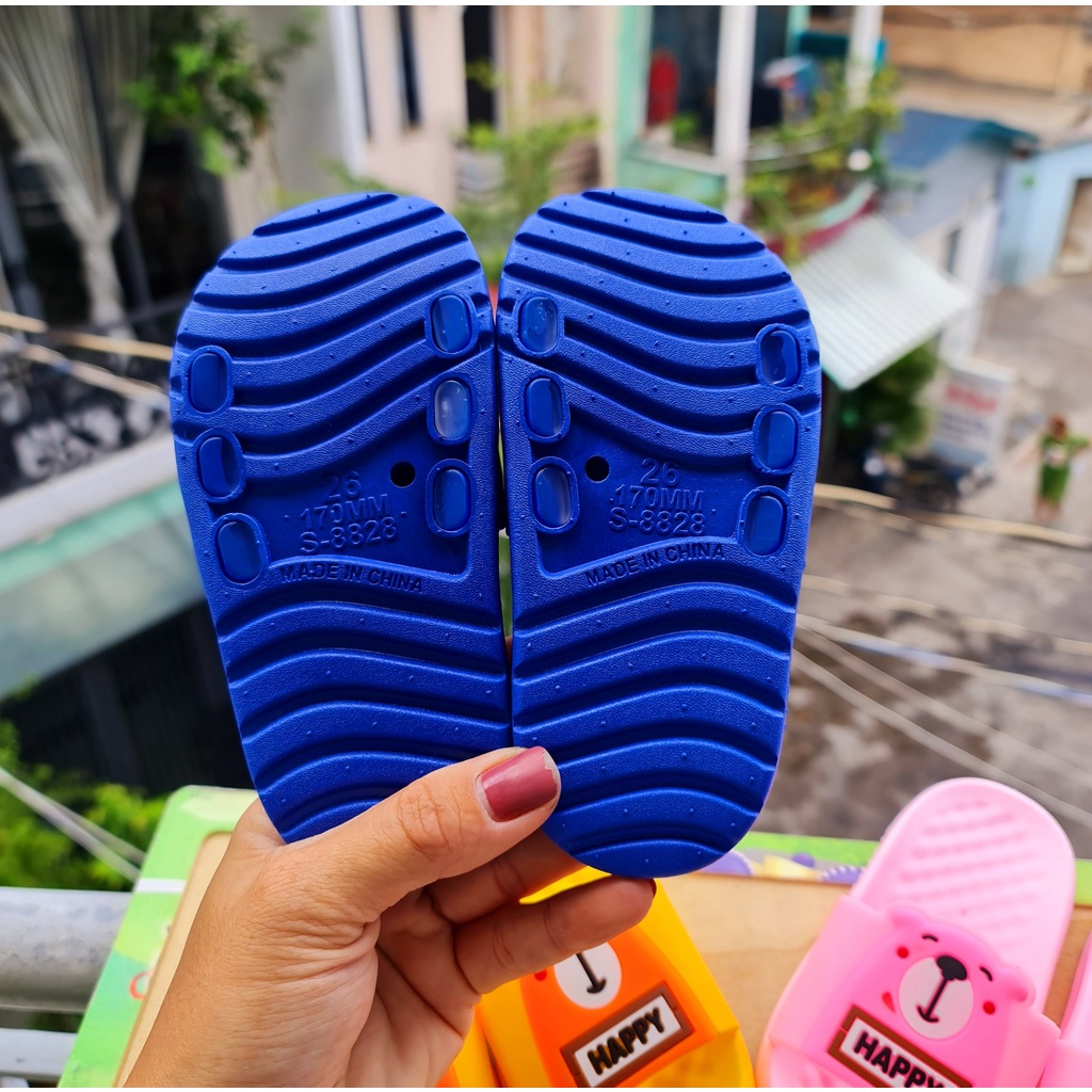 Dép bánh mì cho bé trai bé gái chất cao su siêu mềm hình cún vui vẻ