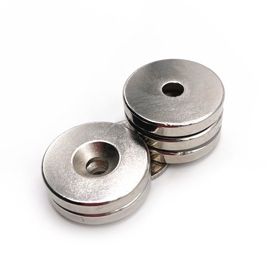 Nam châm viên 30x5 lỗ 6mm có lỗ bắt vít