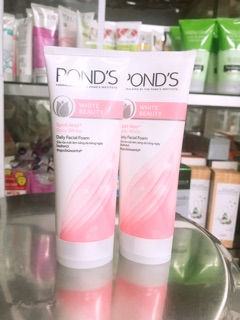 Sữa rửa mặt POND’S trắng da 100g