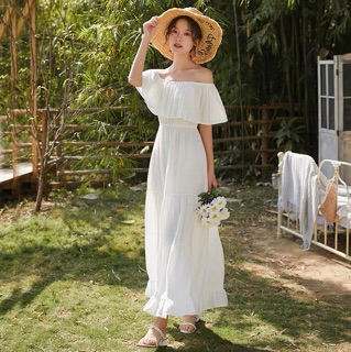 Váy maxi trắng trễ vai dáng dài