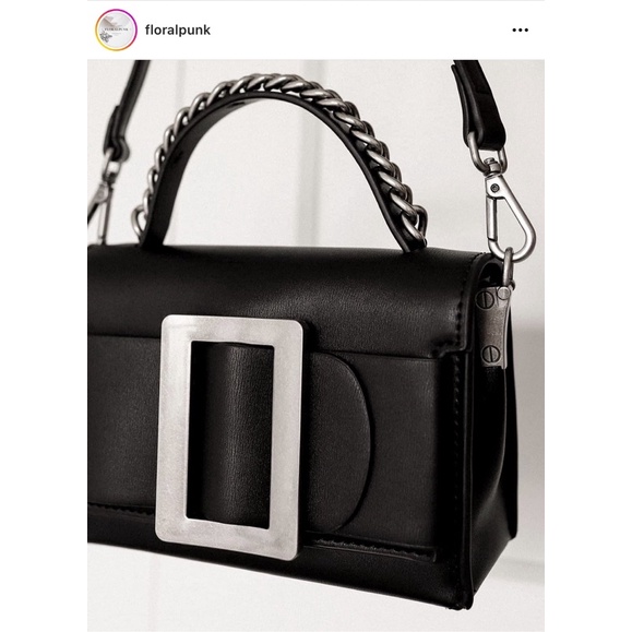 Túi xách đeo chéo màu đen Floralpunk