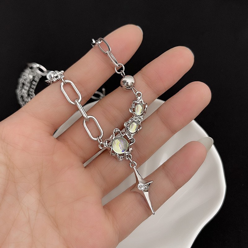 Vòng cổ Mặt Hình Ngôi Sao/Mặt Trăng Thời Trang Mới Cho Nữ